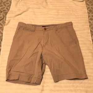 Tommy Hilfiger men’s shorts. 36 waist. Like new!!